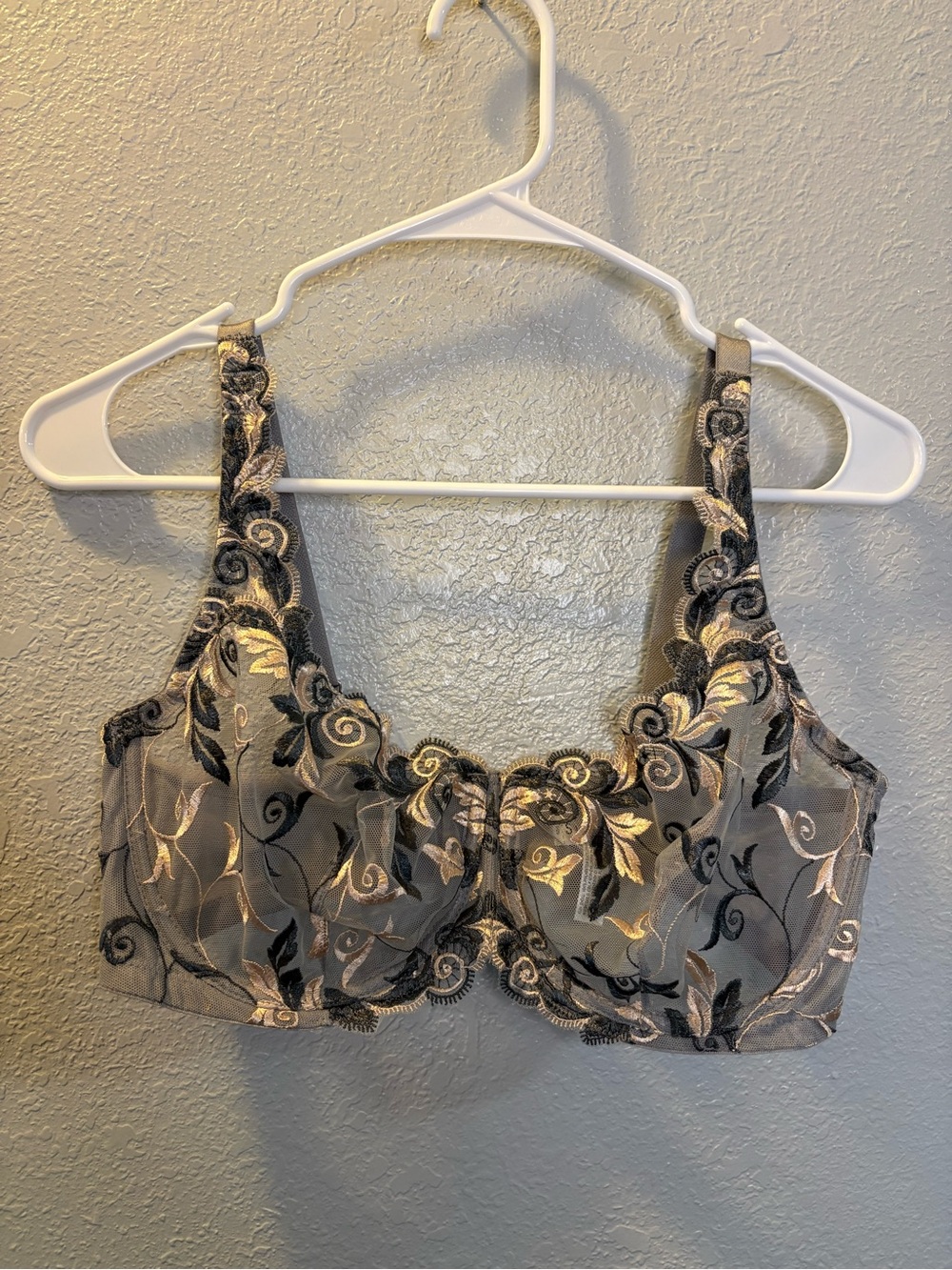 4 Soma 36DD Bras